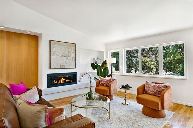 2547 NE 83rd Street, Seattle, WA 98115