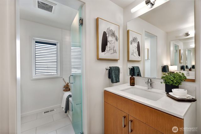 2547 NE 83rd Street, Seattle, WA 98115