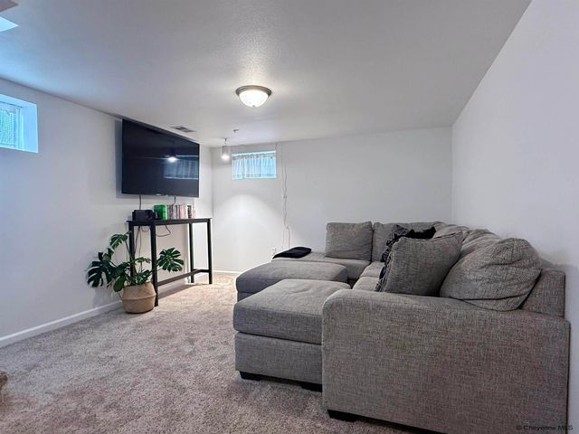 5125 MAPLE WY, Cheyenne, WY 82009