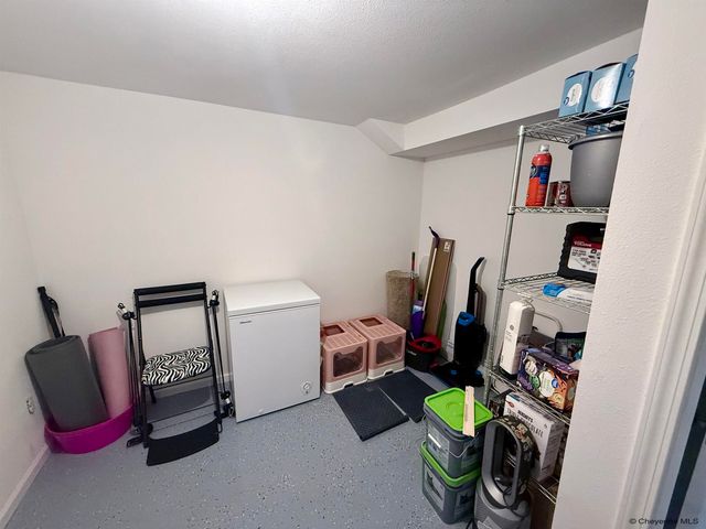 5125 MAPLE WY, Cheyenne, WY 82009