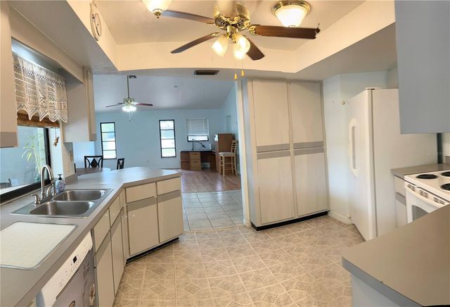 1034 KENSINGTON STREET, Port Charlotte, FL 33952