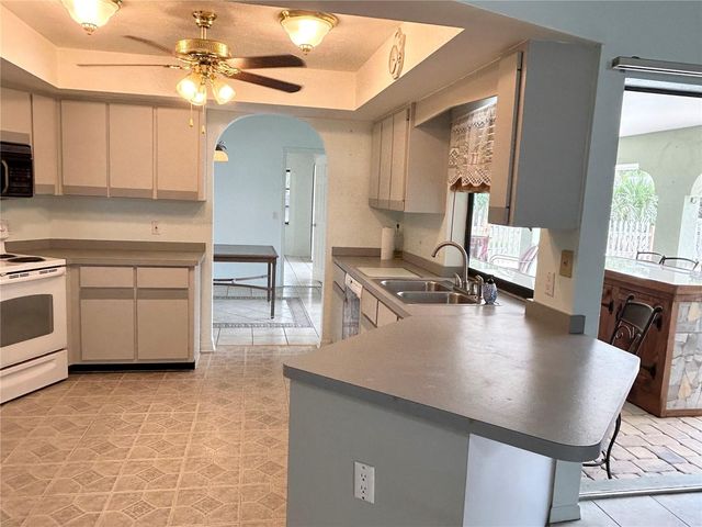 1034 KENSINGTON STREET, Port Charlotte, FL 33952