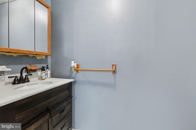 834 OBERLIN RD, Middletown, PA 17057