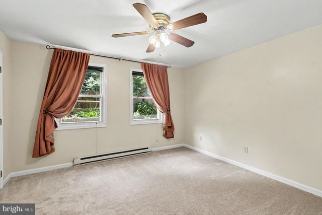 834 OBERLIN RD, Middletown, PA 17057