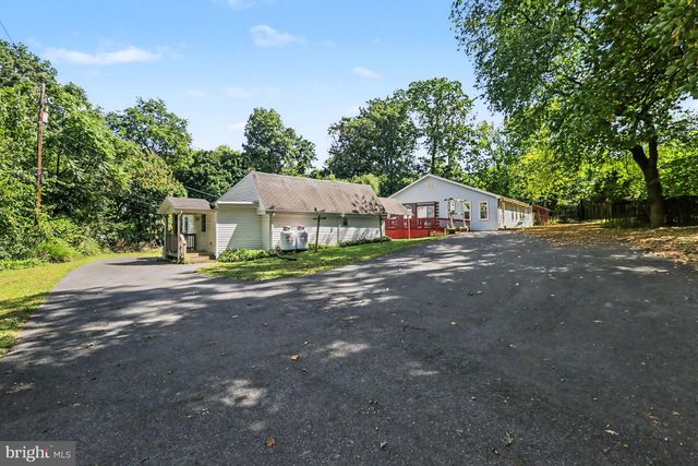 834 OBERLIN RD, Middletown, PA 17057