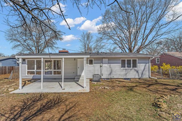 4741 SW Twilight DR, Topeka, KS 66614