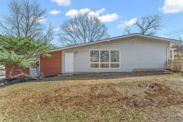 4741 SW Twilight DR, Topeka, KS 66614