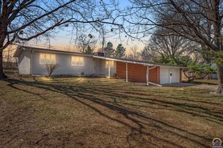 4741 SW Twilight DR, Topeka, KS 66614