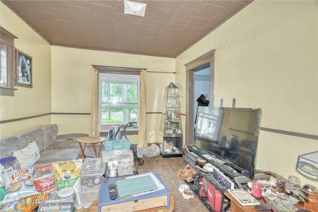 177 6th St, Rochester, NY 14605