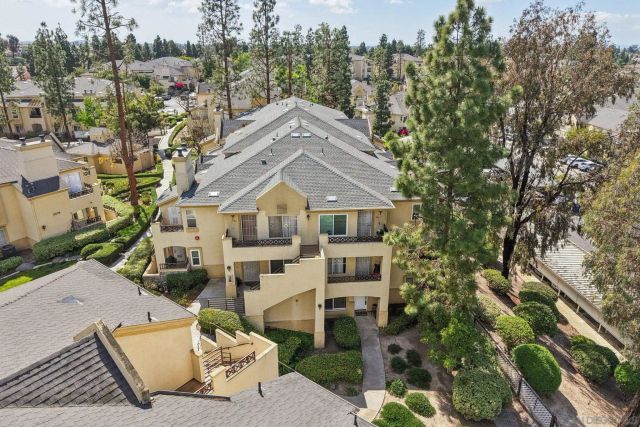 2077 Lakeridge Circle 104, Chula Vista, CA 91913