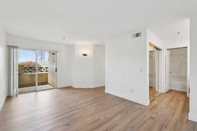 2077 Lakeridge Circle 104, Chula Vista, CA 91913