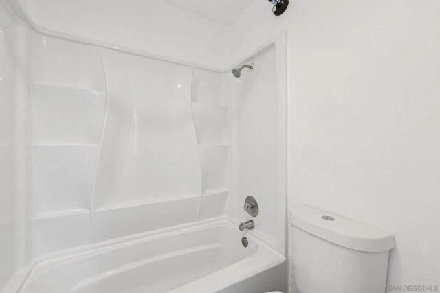 2077 Lakeridge Circle 104, Chula Vista, CA 91913