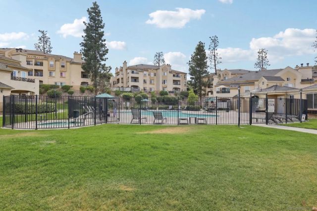 2077 Lakeridge Circle 104, Chula Vista, CA 91913