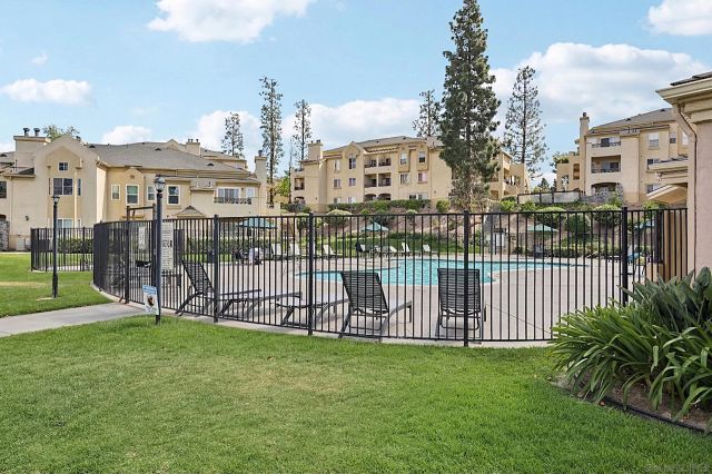 2077 Lakeridge Circle 104, Chula Vista, CA 91913