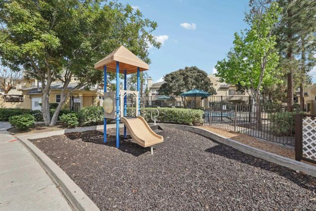 2077 Lakeridge Circle 104, Chula Vista, CA 91913