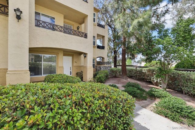 2077 Lakeridge Circle 104, Chula Vista, CA 91913