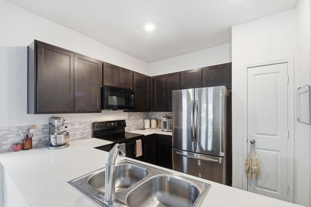 1106 Cattail LN, Bastrop, TX 78602