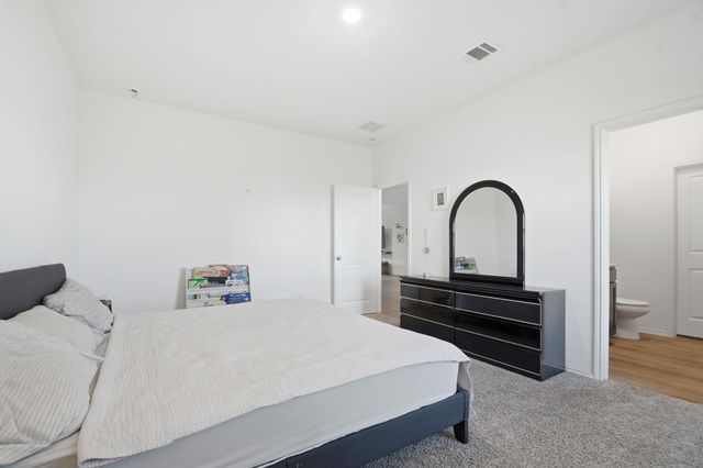 1106 Cattail LN, Bastrop, TX 78602