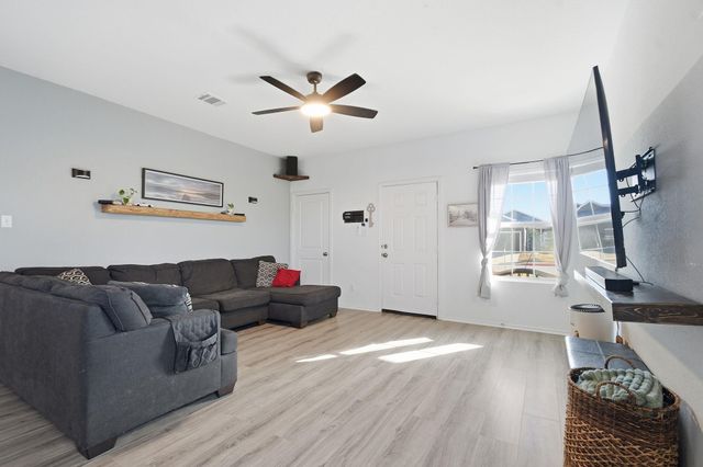 1106 Cattail LN, Bastrop, TX 78602