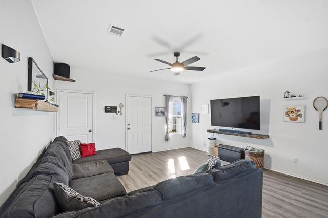 1106 Cattail LN, Bastrop, TX 78602