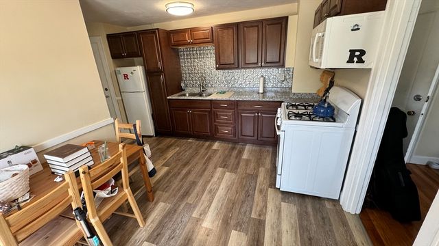 31 Safford 3, Quincy, MA 02171