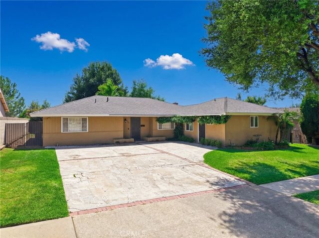 524 E Ghent, San Dimas, CA 91773