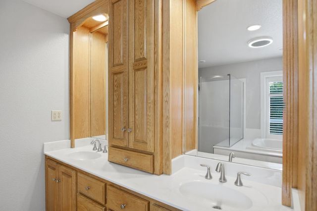 4729 Jimbo Ct, Denair, CA 95316