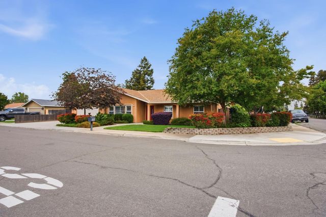 4729 Jimbo Ct, Denair, CA 95316