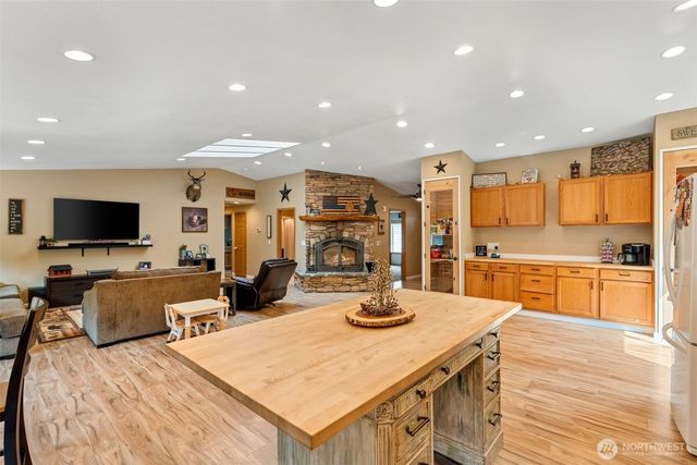 150 Alderbrook Lane, Adna, WA 98532