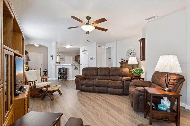 304 STONINGTON WAY, Deland, FL 32724