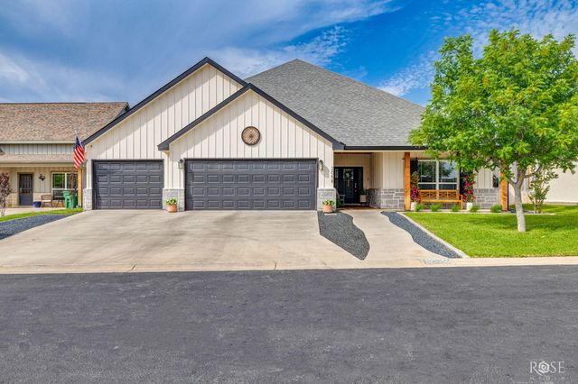 2058 Silver Creek Court, San Angelo, TX 76904