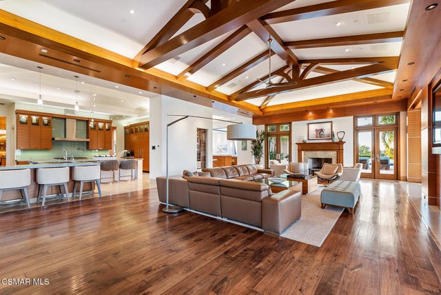 1300 Woodland Grove Court, Westlake Village, CA 91362