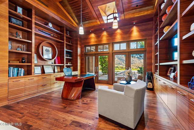 1300 Woodland Grove Court, Westlake Village, CA 91362