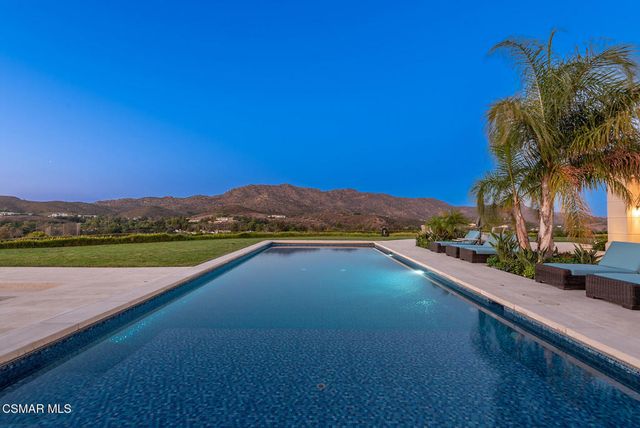 1300 Woodland Grove Court, Westlake Village, CA 91362