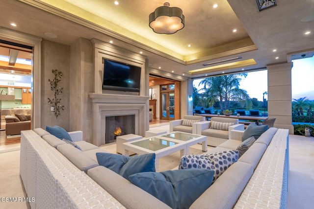 1300 Woodland Grove Court, Westlake Village, CA 91362