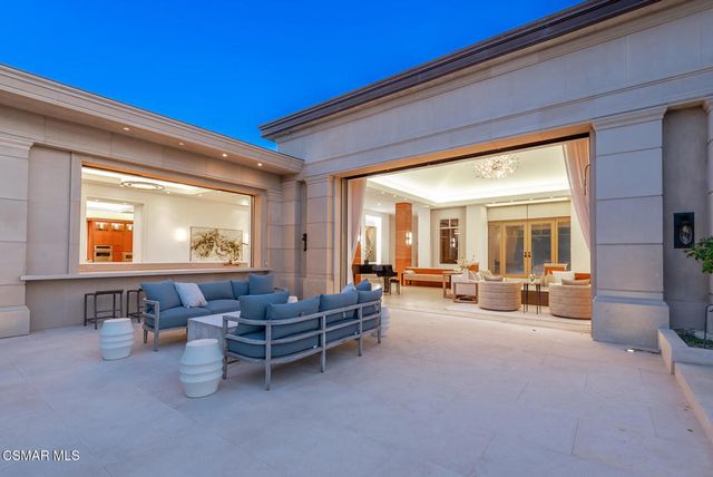 1300 Woodland Grove Court, Westlake Village, CA 91362