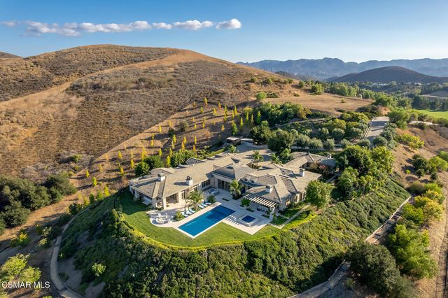 1300 Woodland Grove Court, Westlake Village, CA 91362