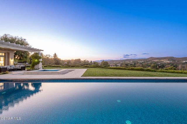 1300 Woodland Grove Court, Westlake Village, CA 91362