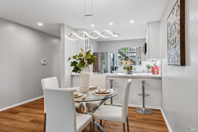 827 Via Casitas, Greenbrae, CA 94904