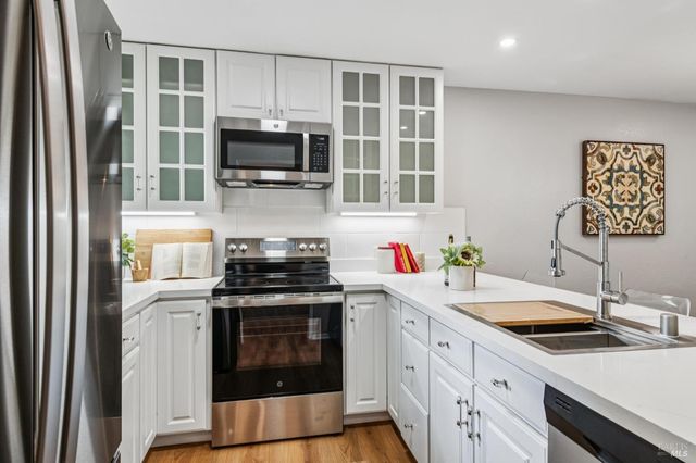 827 Via Casitas, Greenbrae, CA 94904