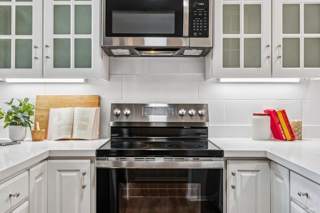 827 Via Casitas, Greenbrae, CA 94904