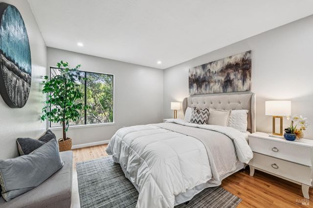 827 Via Casitas, Greenbrae, CA 94904