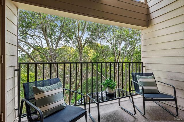 827 Via Casitas, Greenbrae, CA 94904