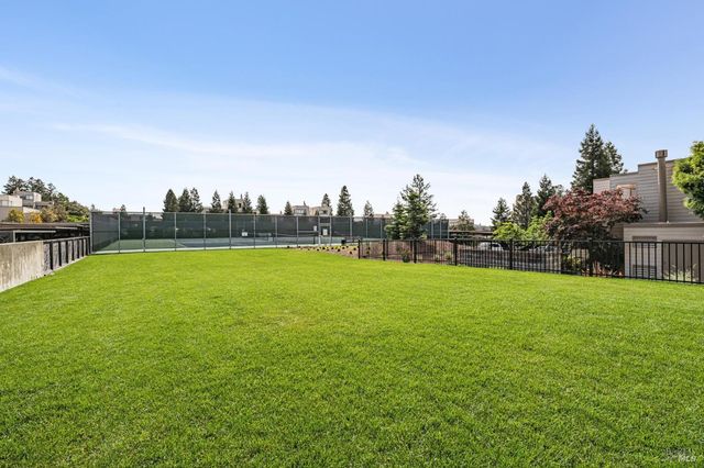 827 Via Casitas, Greenbrae, CA 94904