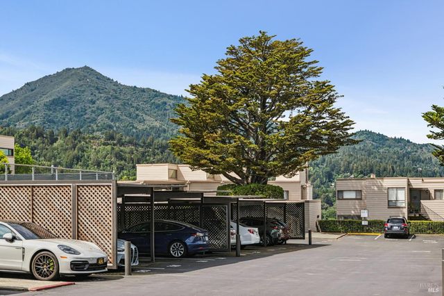 827 Via Casitas, Greenbrae, CA 94904