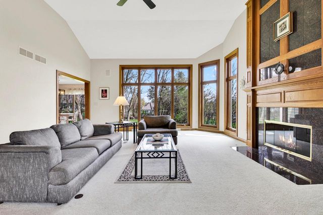 W191S6834 Bluegrass DRIVE, Muskego, WI 53150