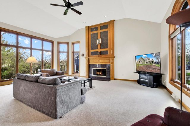 W191S6834 Bluegrass DRIVE, Muskego, WI 53150