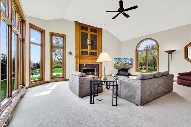W191S6834 Bluegrass DRIVE, Muskego, WI 53150