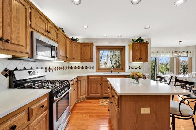 W191S6834 Bluegrass DRIVE, Muskego, WI 53150