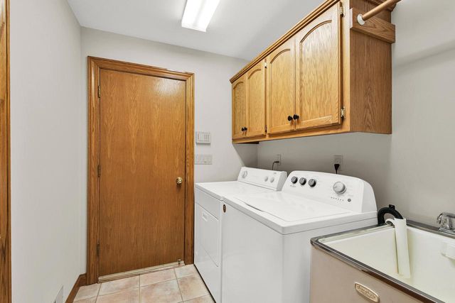W191S6834 Bluegrass DRIVE, Muskego, WI 53150